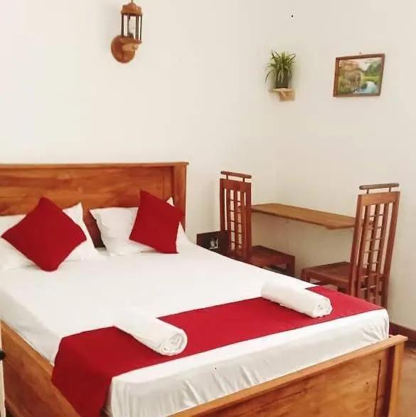 Awanhala Hotel Katugastota