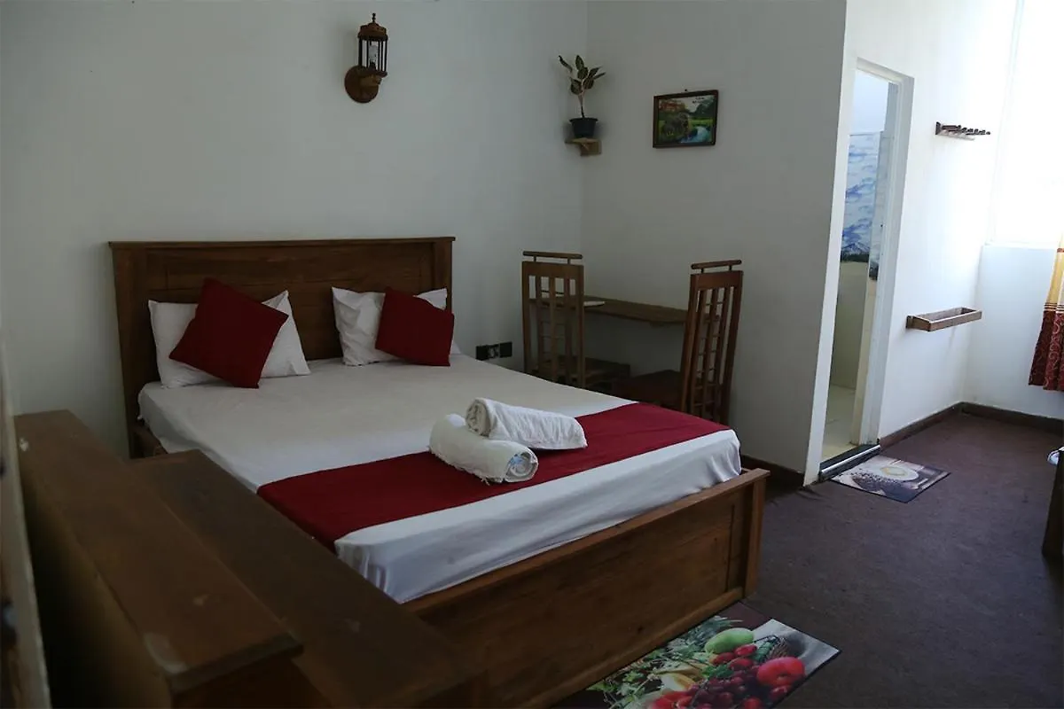 Awanhala Hotel Katugastota
