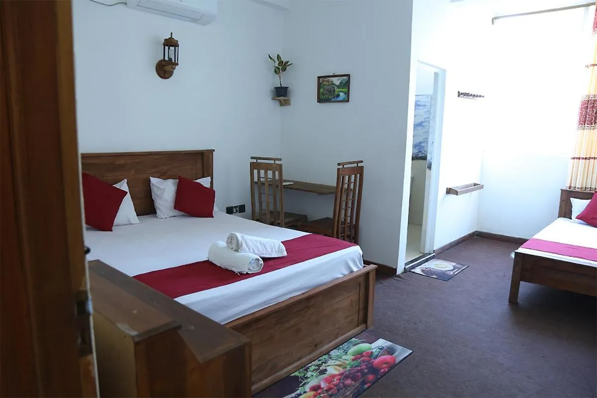 Awanhala Hotel Katugastota Sri Lanka